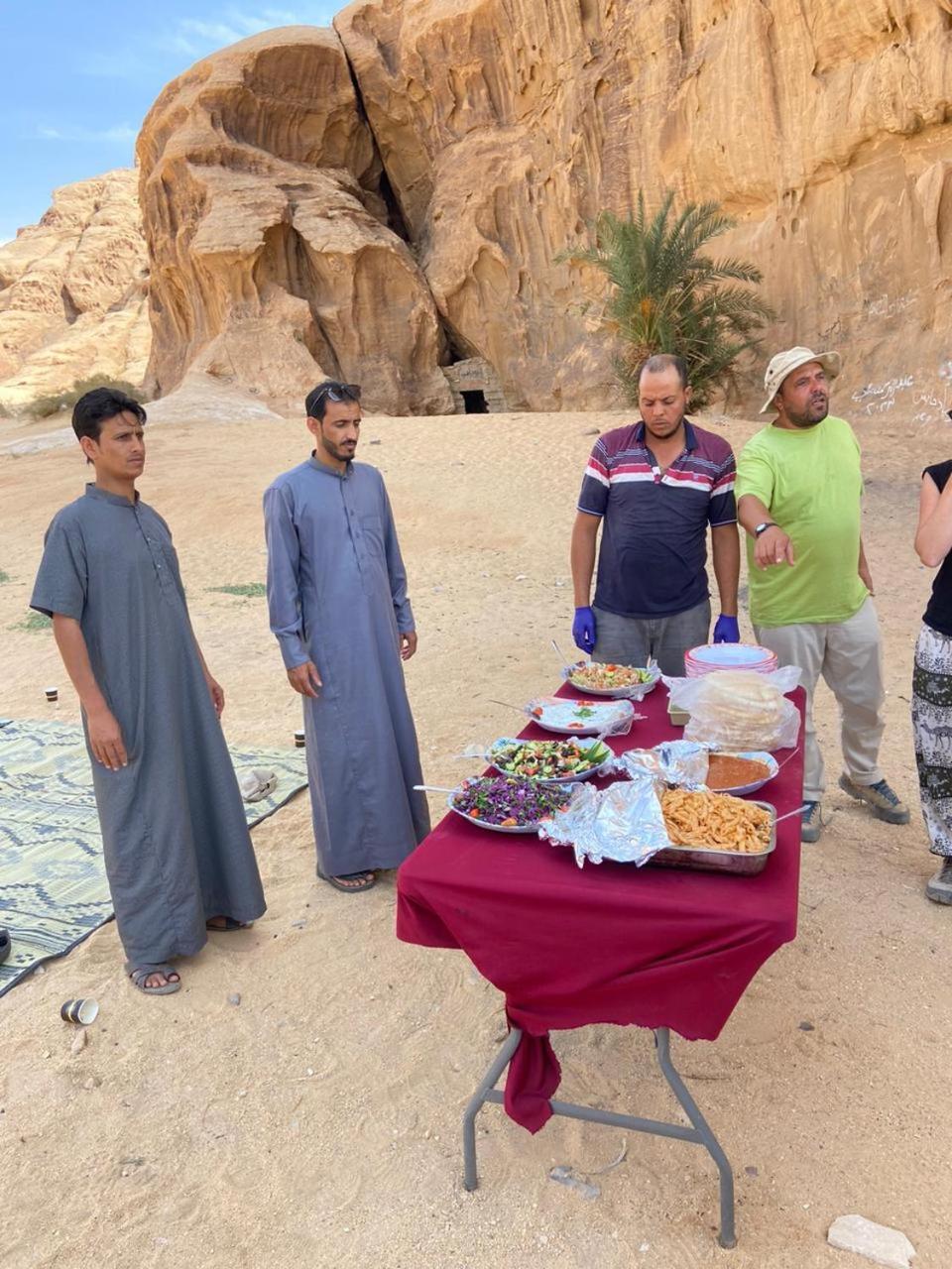 Sunrise Luxury Camp Hotel Wadi Rum Exterior photo