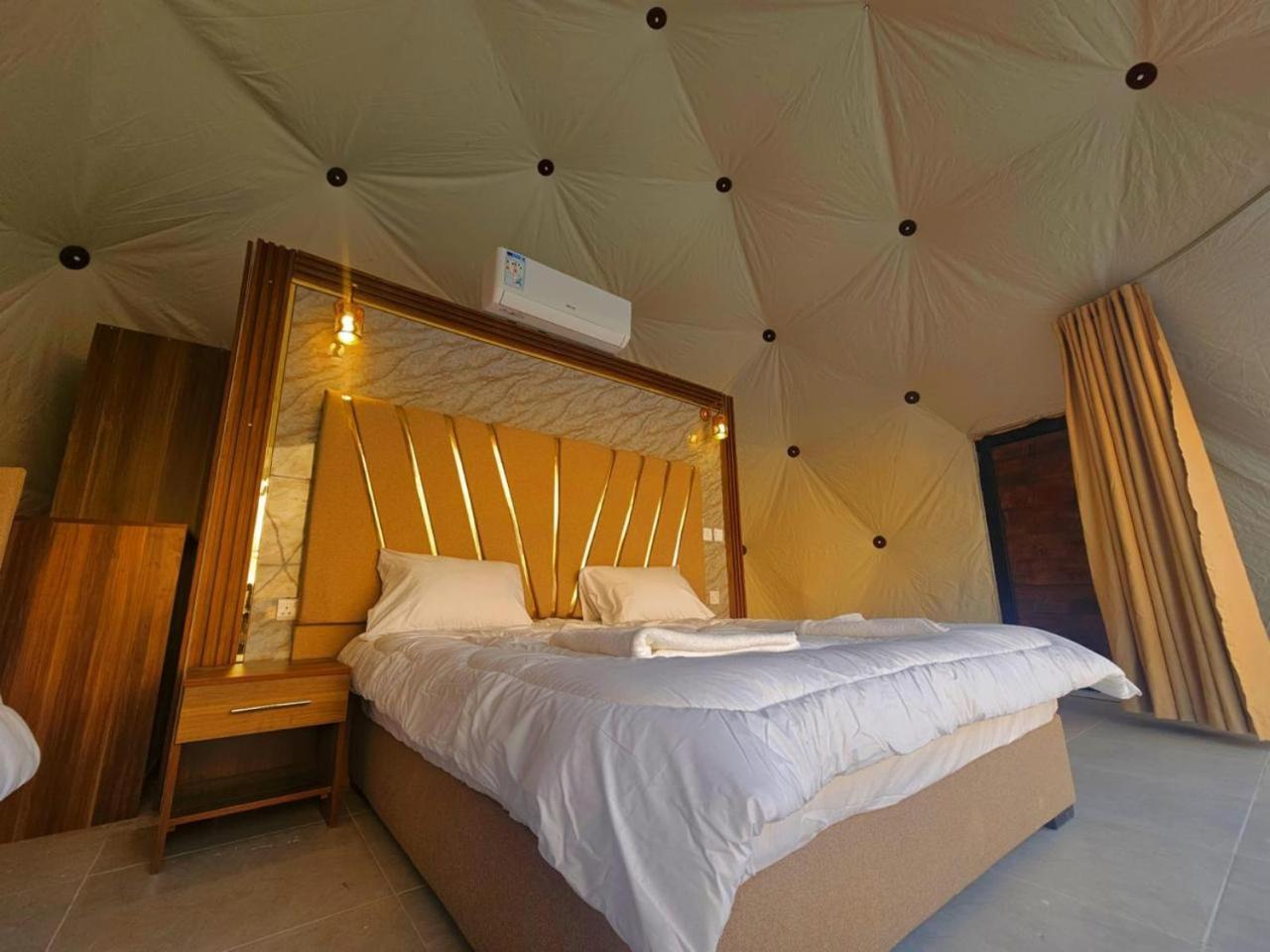 Sunrise Luxury Camp Hotel Wadi Rum Exterior photo