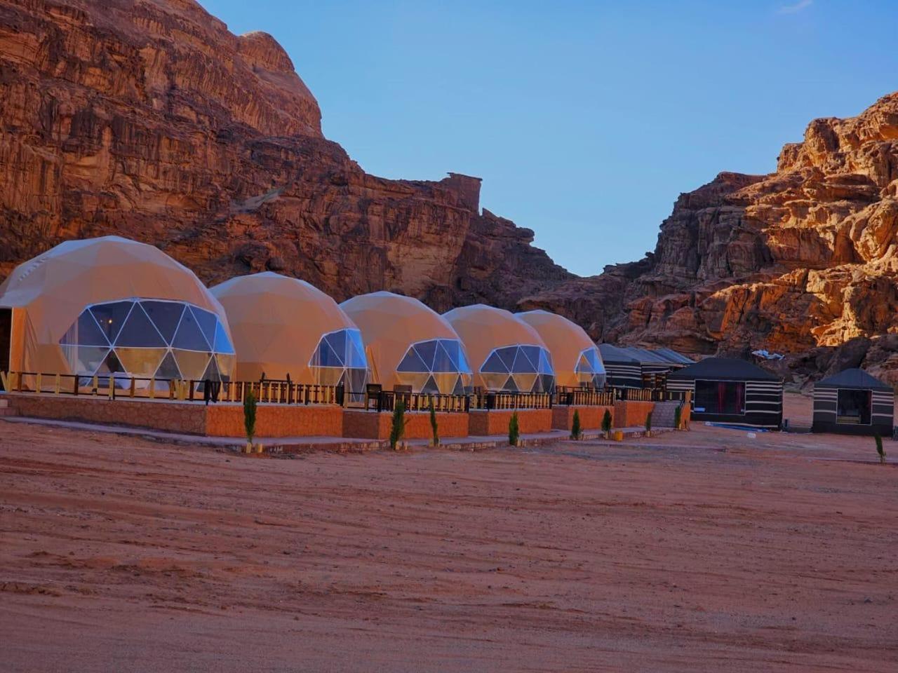 Sunrise Luxury Camp Hotel Wadi Rum Exterior photo