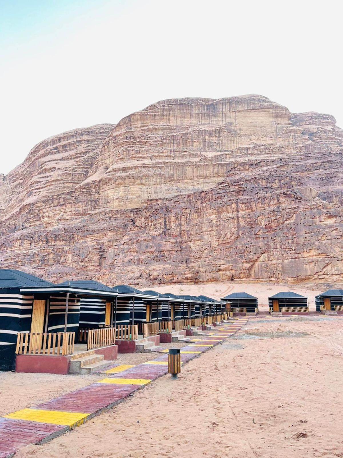 Sunrise Luxury Camp Hotel Wadi Rum Exterior photo